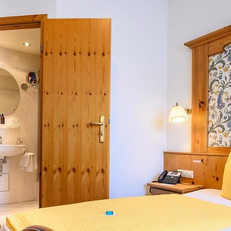 Hotel Goldener Hirsch Фридрихсхафен Екстериор снимка