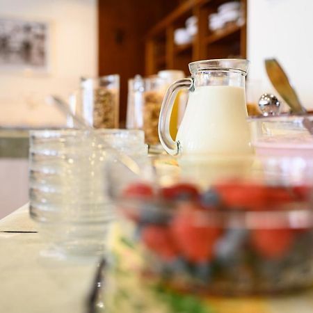 Hotel Goldener Hirsch Фридрихсхафен Екстериор снимка