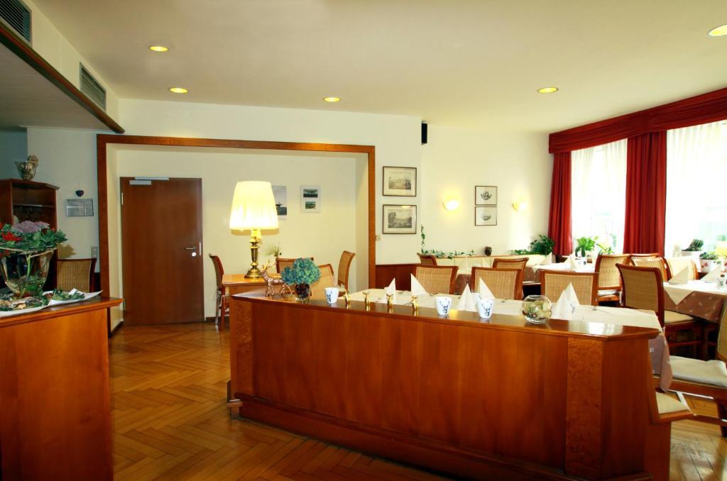 Hotel Goldener Hirsch Фридрихсхафен Екстериор снимка