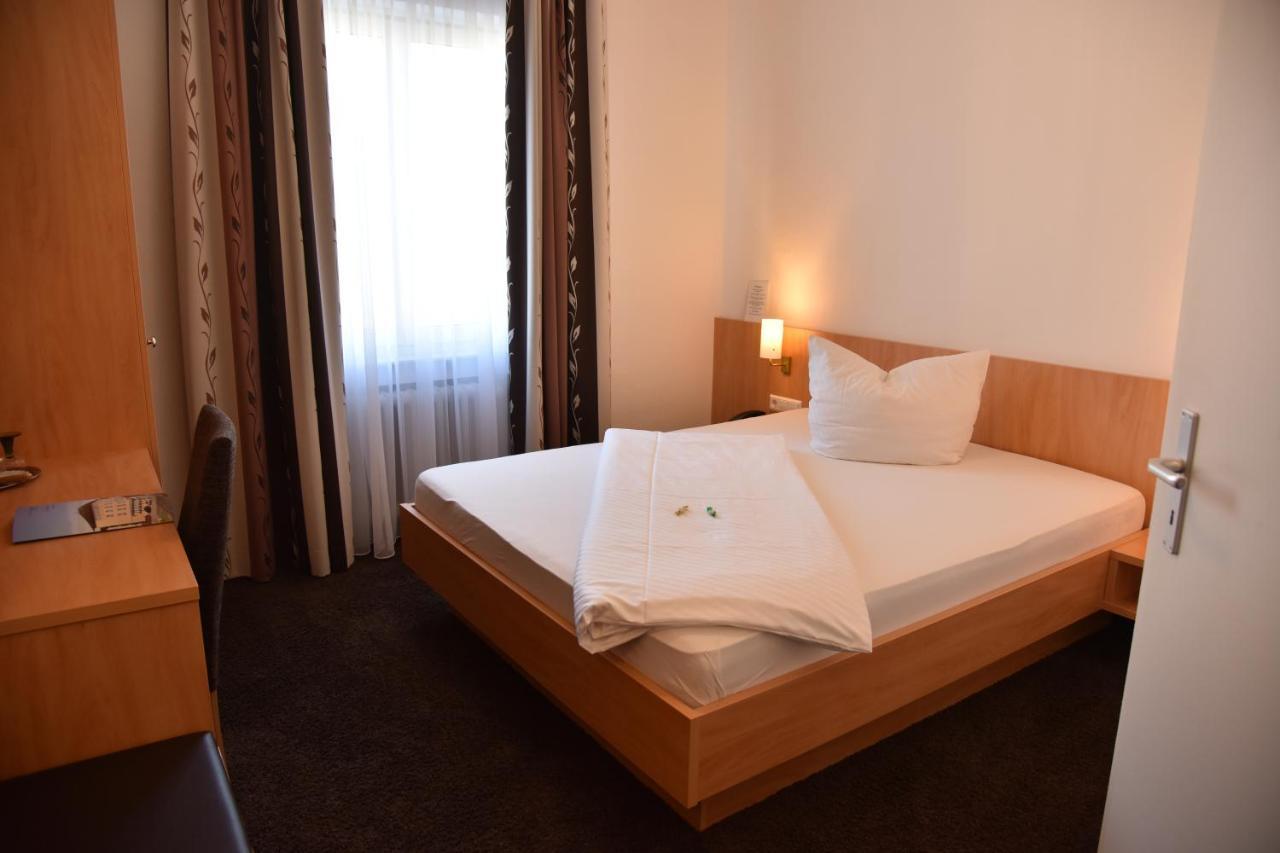 Hotel Goldener Hirsch Фридрихсхафен Екстериор снимка