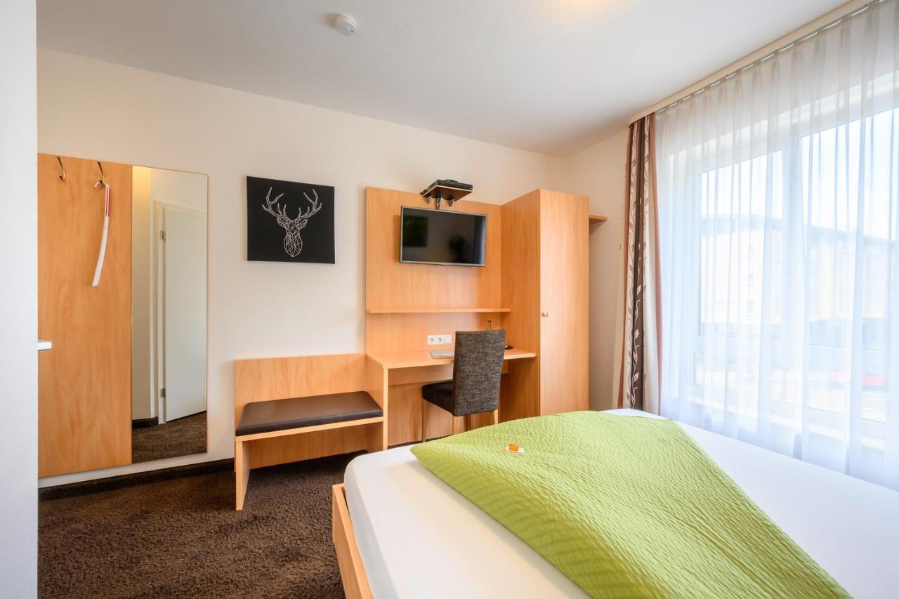 Hotel Goldener Hirsch Фридрихсхафен Екстериор снимка