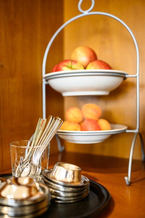 Hotel Goldener Hirsch Фридрихсхафен Екстериор снимка